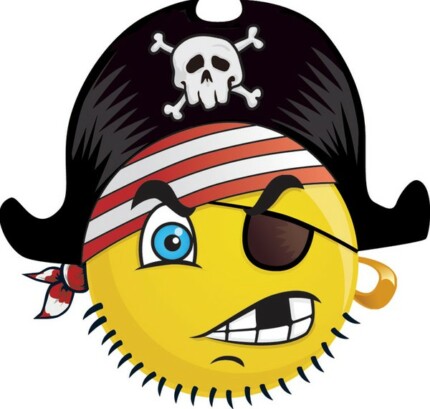Smile Pirate Sticker 66