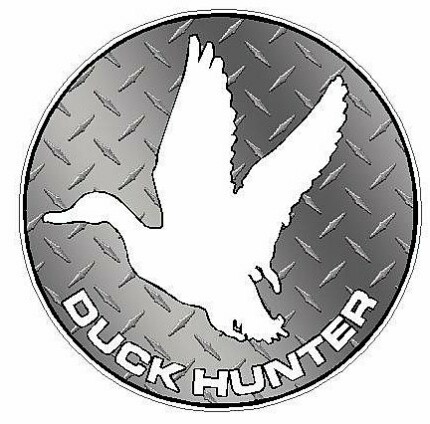 Duck Hunting Circle Decal 88 - Diamondplate Silver